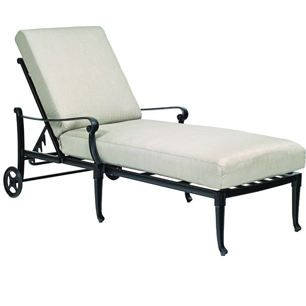 Wiltshire Cast Aluminum Lounge Set by Woodard - Image 7